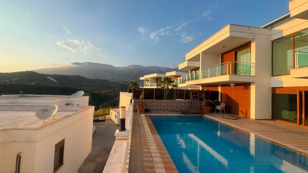 Wynajem willi 3+1 — Alanya Kargıcak — exterior pool
