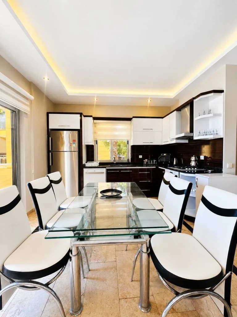 Location villa 5+1 — Alanya Kargıcak — kitchen dining