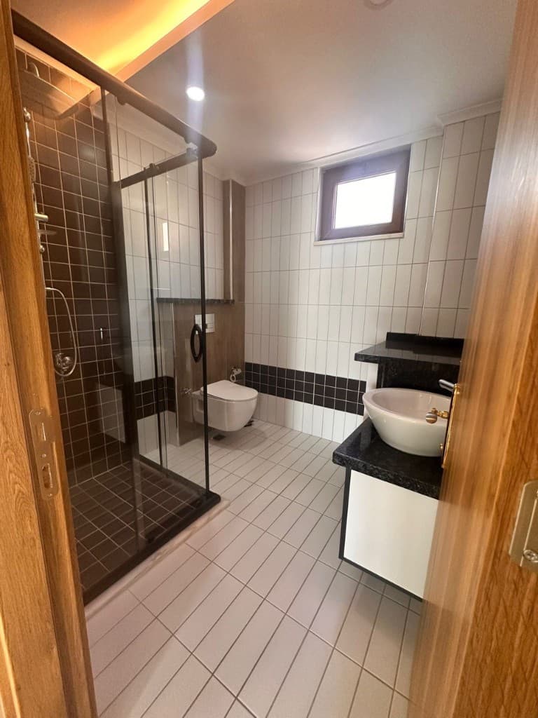 Villa 3+2 — 3 Bedrooms & 2 Studios 8