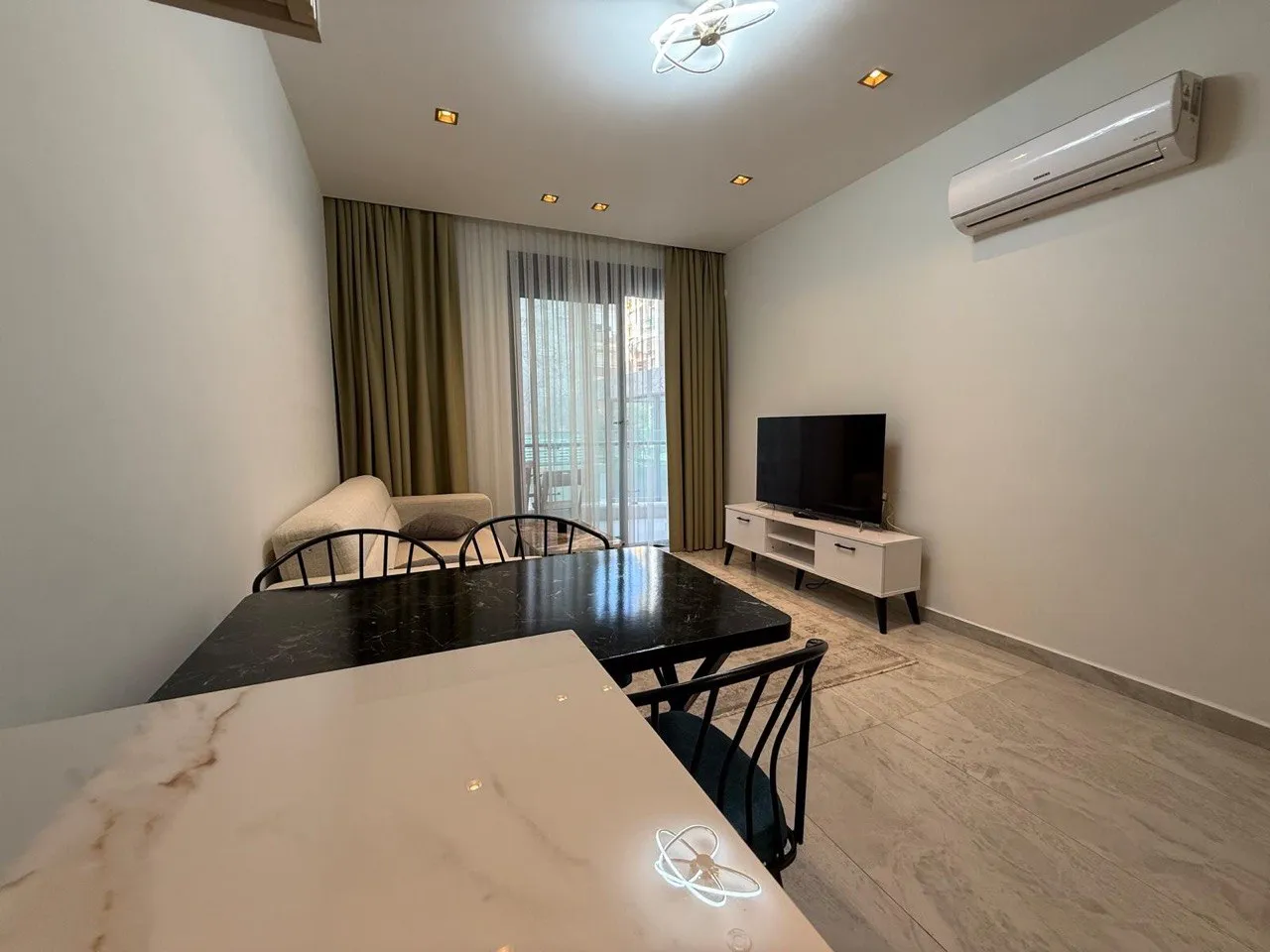 BestHome 36/37 the Legend — 1+1 — living dining