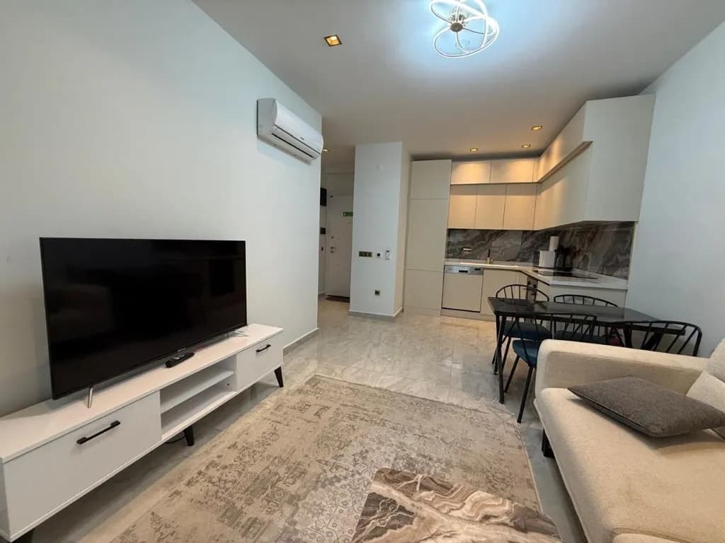 BestHome 36/37 the Legend — 1+1 — living tv
