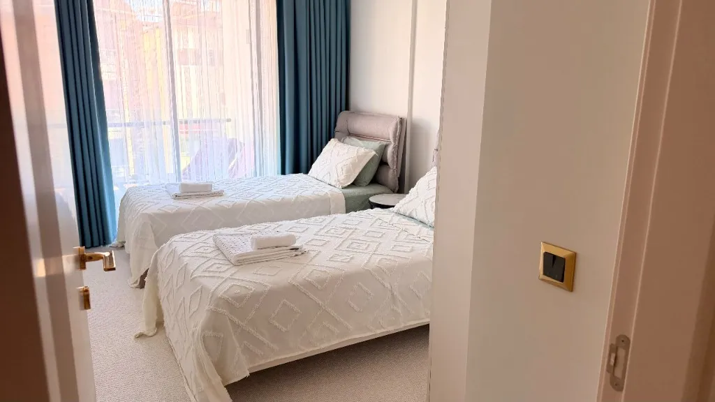 BestHome 36 Centrum — 2+1 Rent — bedroom twin