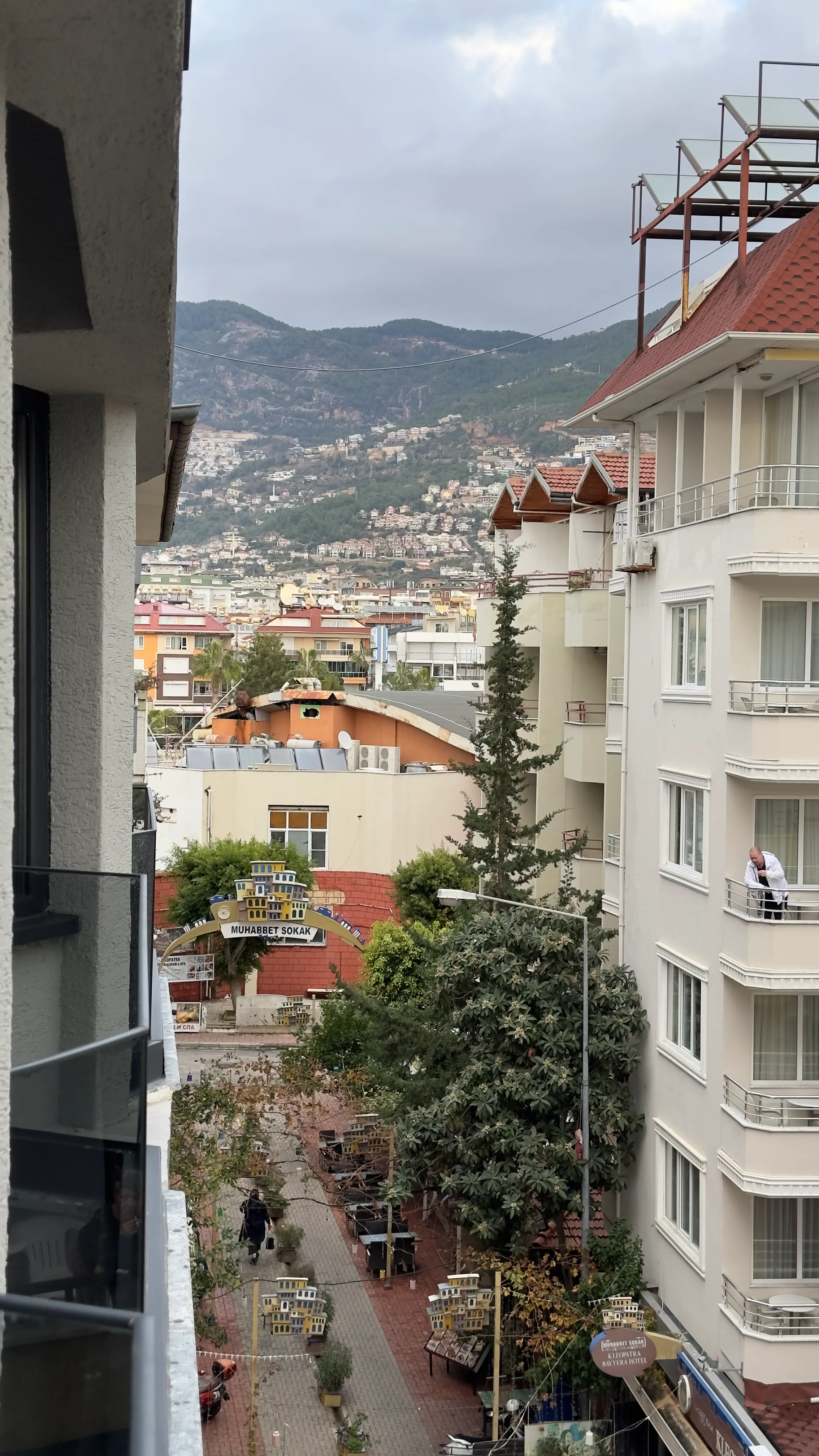 Develi Hotel — muhabbet street